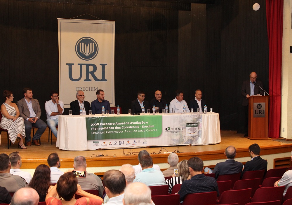 Ir para  <p><big>Lideran&ccedil;as ga&uacute;chas ligadas aos Coredes (Conselhos Regionais de Desenvolvimento) de v&aacute;rias regi&otilde;es do Rio Grande do Sul participaram na quinta-feira, 20, e sexta-feira, 21, do...