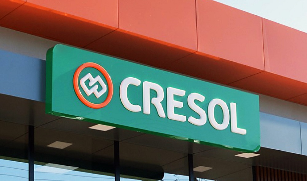 Ir para  <p><big>O ano de 2025 &eacute; de celebra&ccedil;&atilde;o para a <strong>Cresol</strong>. Ao completar tr&ecirc;s d&eacute;cadas de hist&oacute;ria, o sistema tamb&eacute;m comemora a marca de...