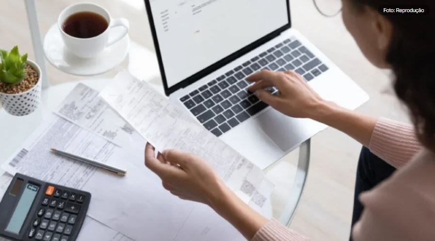 Ir para  <p>A partir de 1&ordm; de abril,&nbsp;<a href="https://www.gov.br/empresas-e-negocios/pt-br/empreendedor" target="_blank">Microempreendedores Individuais</a>&nbsp;(<a...