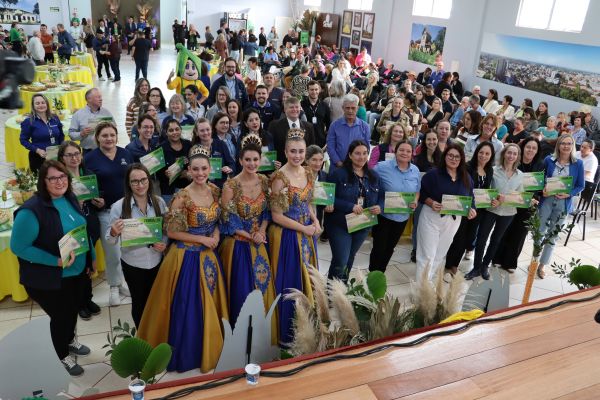 Ir para  <p><big>O festival em celebra&ccedil;&atilde;o ao milho acontece em Santo &Acirc;ngelo, no Parque de Exposi&ccedil;&otilde;es Siegfried Ritter, at&eacute; o dia 27 de abril. A 21&ordf; Fenamilho...