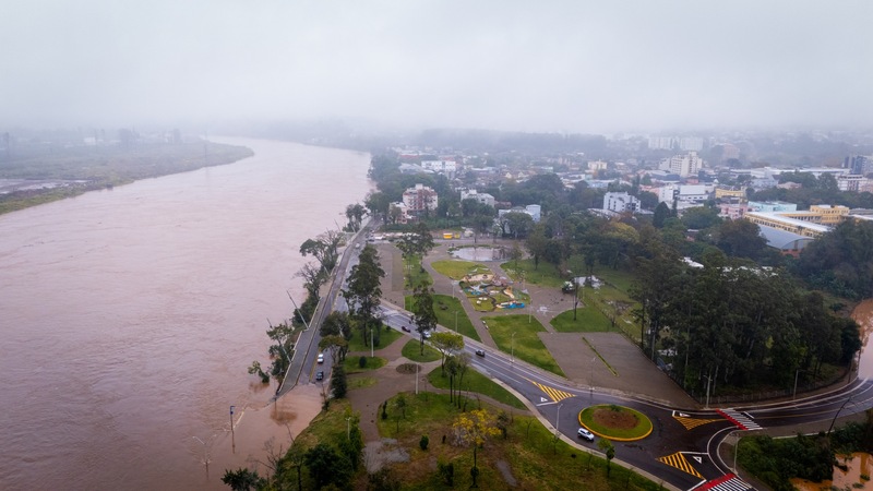 Já são 127 municípios afetados e quase 6 mil desalojados após chuvas