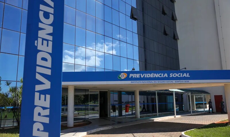 Ir para  <p>A partir desta&nbsp;<strong>sexta-feira (11)</strong>, aposentados e pensionistas do&nbsp;<strong>INSS</strong>&nbsp;que sofreram&nbsp;<strong>descontos ilegais de mensalidades...
