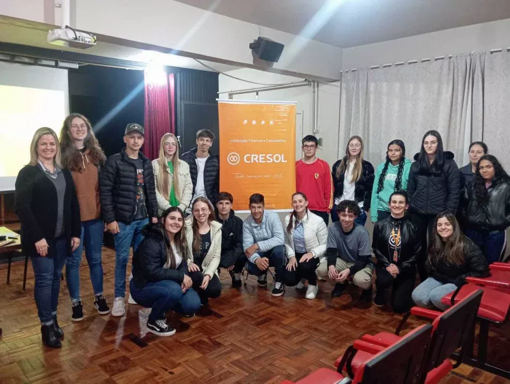 Mais de 700 alunos do norte do RS participam de formação sobre mercado de trabalho