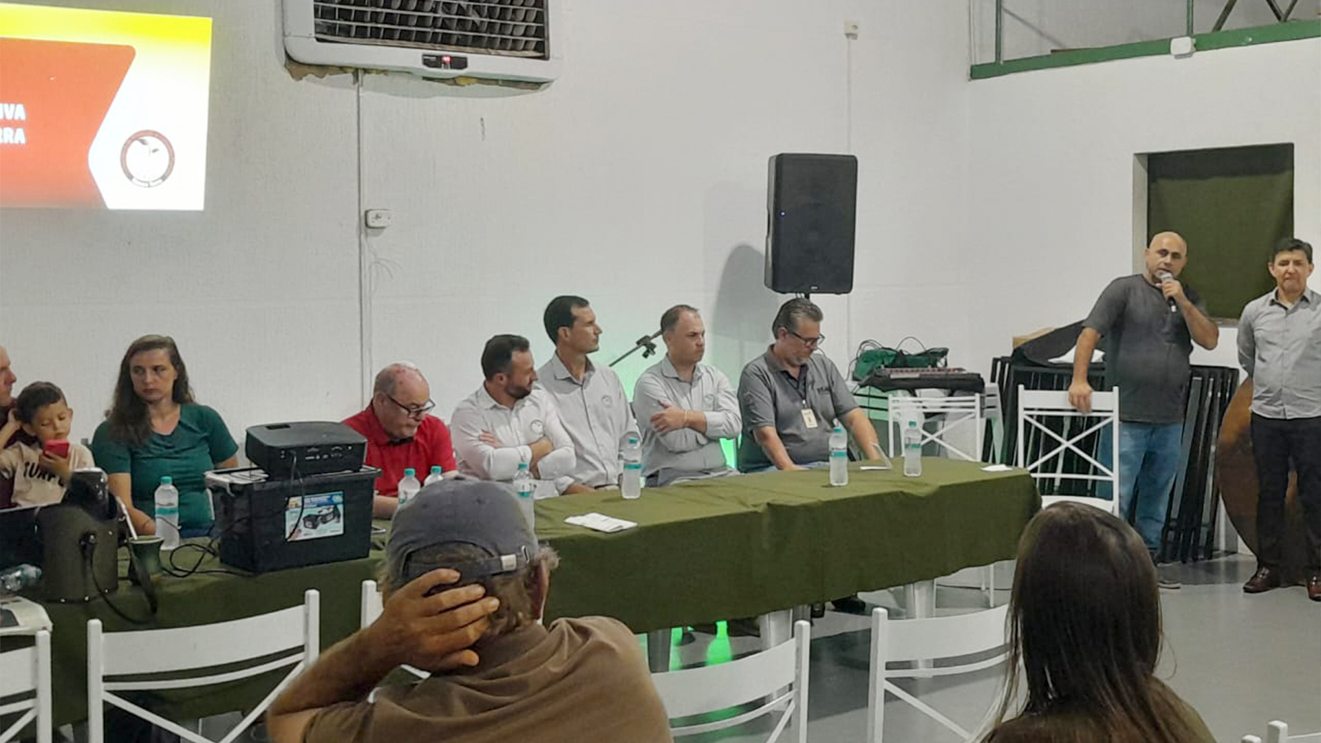 Ir para  <p><strong>PITANGA, PR</strong>&nbsp;&ndash; No &uacute;ltimo dia 4 de fevereiro, o munic&iacute;pio de Pitanga foi palco de um avan&ccedil;o significativo para a agricultura familiar paranaense. A...