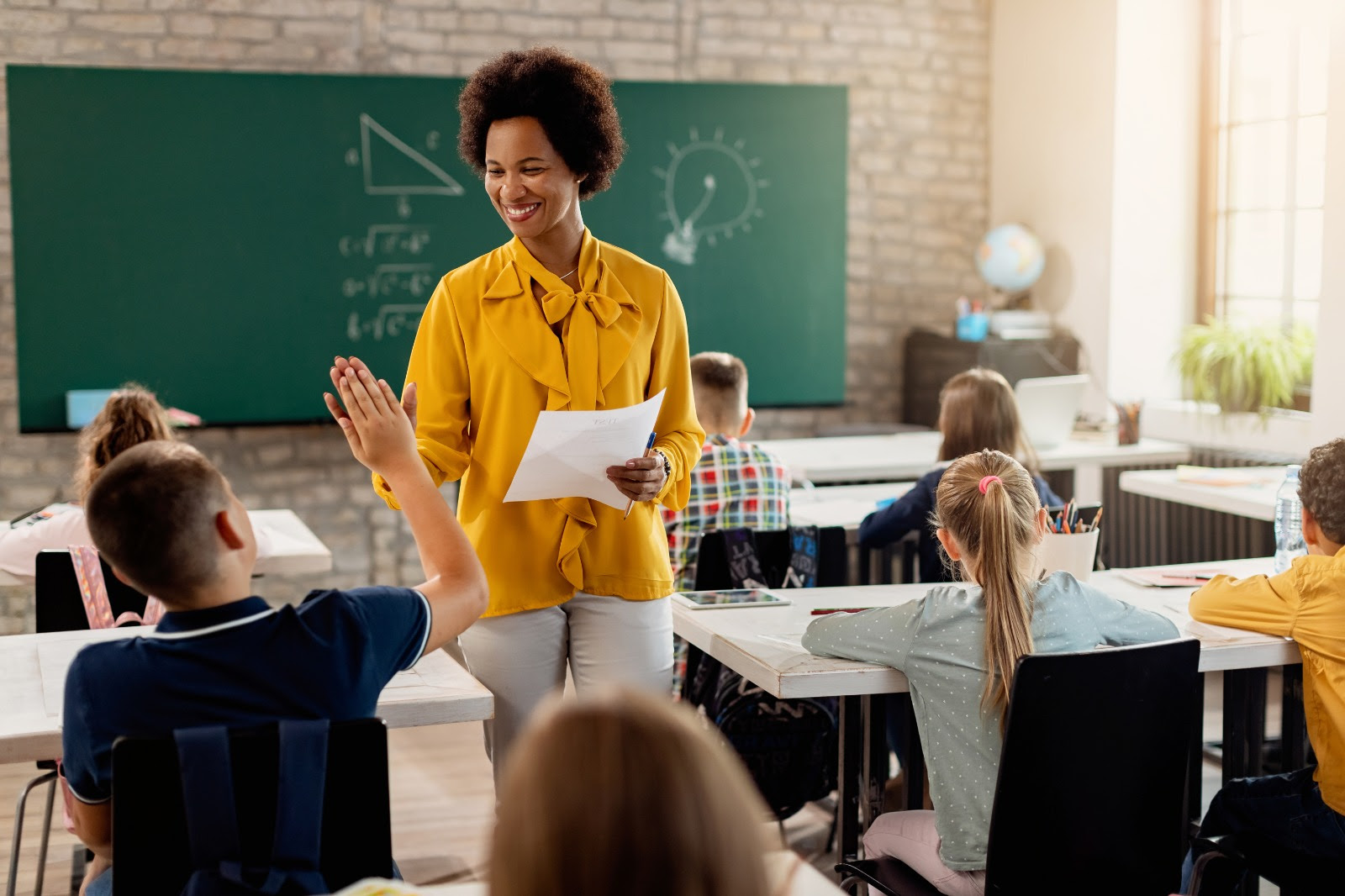 Dia do Professor: Desafio do professor vai além do conteúdo e passa pela educação da atenção