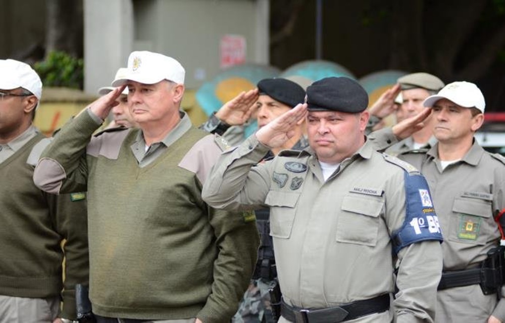 Ir para  <p>Os nomes dos 1.200&nbsp;candidatos aprovados no concurso p&uacute;blico para soldado da Brigada Militar est&atilde;o sendo chamados para realiza&ccedil;&atilde;o de exames m&eacute;dicos a fim de iniciarem o...