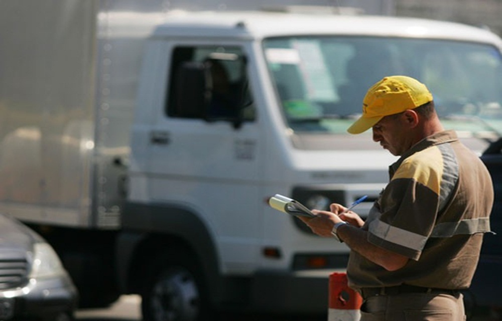 Ir para  <p>Os condutores que desejam obter extratos de seus autos de infra&ccedil;&atilde;o podem acess&aacute;-los no site do Detran. O servi&ccedil;o est&aacute; dispon&iacute;vel desde essa quinta-feira (12). A iniciativa...
