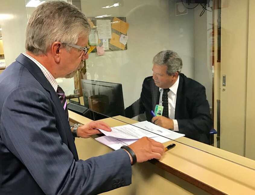Ir para  <p><big>O deputado federal Marco Maia apresentou na tarde desta ter&ccedil;a-feira (01), na C&acirc;mara dos Deputados, o Projeto de Lei de n&uacute;mero 8112/2017 que revoga a Lei 13.467 de 13 de julho de 2017 apresentada...