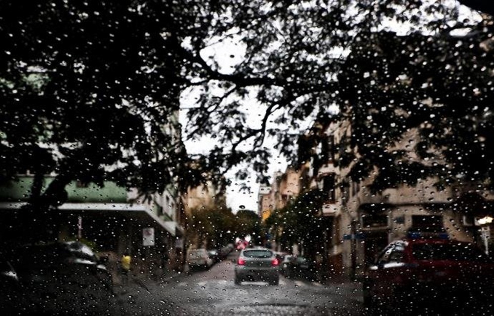 Ir para  <p>O Rio Grande do Sul volta a receber chuva neste s&aacute;bado. Apesar do sol aparecer acompanhado de nuvens, &aacute;reas de instabilidade avan&ccedil;am pelo Estado no decorrer do dia e provocam...