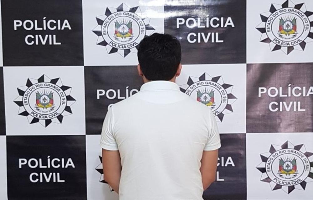 Ir para  <p>Na manh&atilde; desta quinta-feira (03), a Pol&iacute;cia Civil, atrav&eacute;s da Delegacia de Pol&iacute;cia Especializada no Atendimento &agrave; Mulher de Erechim, efetuou a pris&atilde;o de um...