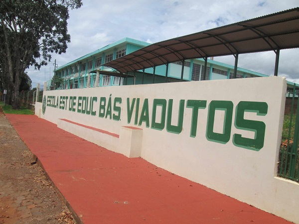 Ir para  <p><strong>ESCOLA ESTADUAL DE EDUCA&Ccedil;&Atilde;O B&Aacute;SICA VIADUTOS</strong></p>

<p><strong>Rua Bento Gon&ccedil;alves,141</strong></p>

<p><strong>Viadutos...