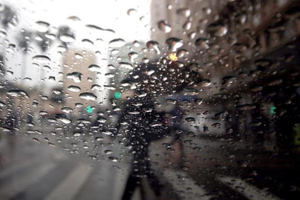 Ir para  <p>Muitas nuvens devem cobrir o tempo no Rio Grande do Sul e provoca chuva no come&ccedil;o desta ter&ccedil;a-feira. De acordo com a MetSul Meteorologia, a precipita&ccedil;&atilde;o e garoa atingem especialmente a Metade...