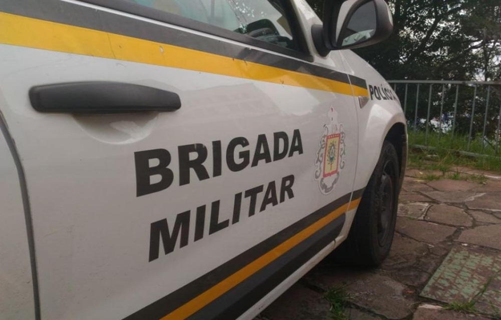 Ir para  <p>Na noite de sexta-feira, 22 de junho, a Pol&iacute;cia Civil foi informada sobre um assalto a uma resid&ecirc;ncia no munic&iacute;pio de Barrac&atilde;o. As informa&ccedil;&otilde;es repassadas pela...