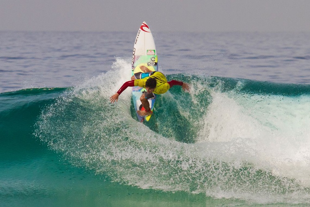 Ir para  <p><big>Quatro anos ap&oacute;s se tornar o primeiro brasileiro campe&atilde;o mundial de surfe profissional, o atleta paulista Gabriel Medina, 24, sagrou-se, hoje (17), bicampe&atilde;o da World Surf League (WSL), a liga...