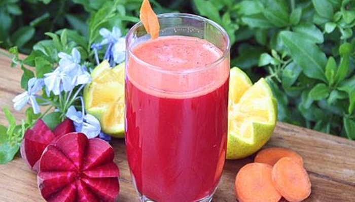 Ir para  <p><strong><strong>Ingredientes:</strong></strong></p>

<p>&ndash;&nbsp; 1 pepino;<br />
&ndash;&nbsp; 1 ma&ccedil;&atilde;;<br />
&ndash;&nbsp; 1 beterraba...