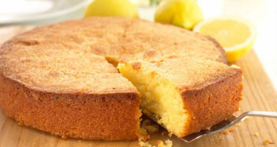 Ir para  <ul>
	<li>4 ovos;</li>
	<li>2 colheres (sopa) de margarina;</li>
	<li>1 x&iacute;cara de leite;</li>
	<li>1 pitada de sal;</li>
	<li>2 x&iacute;caras de...