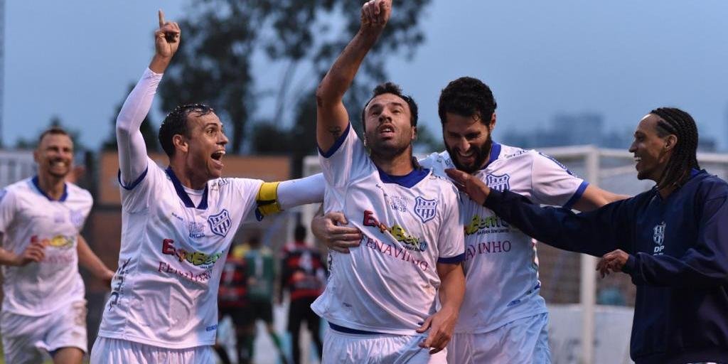 Ir para  <p>O Esportivo est&aacute; de volta &agrave; Primeira Divis&atilde;o do Campeonato Ga&uacute;cho. Depois de cinco anos longe da elite, o time de Bento Gon&ccedil;alves conquistou o acesso para 2020 ao empatar com o...