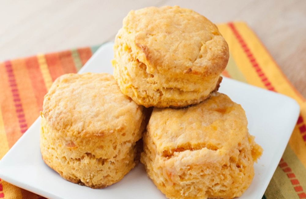 Ir para  <p>2 batatas cozidas;</p>

<p>3 colheres de sopa de amido de milho;</p>

<p>&frac14; x&iacute;cara de farinha de trigo;;</p>

<p>3 colheres de sopa de farinha de...