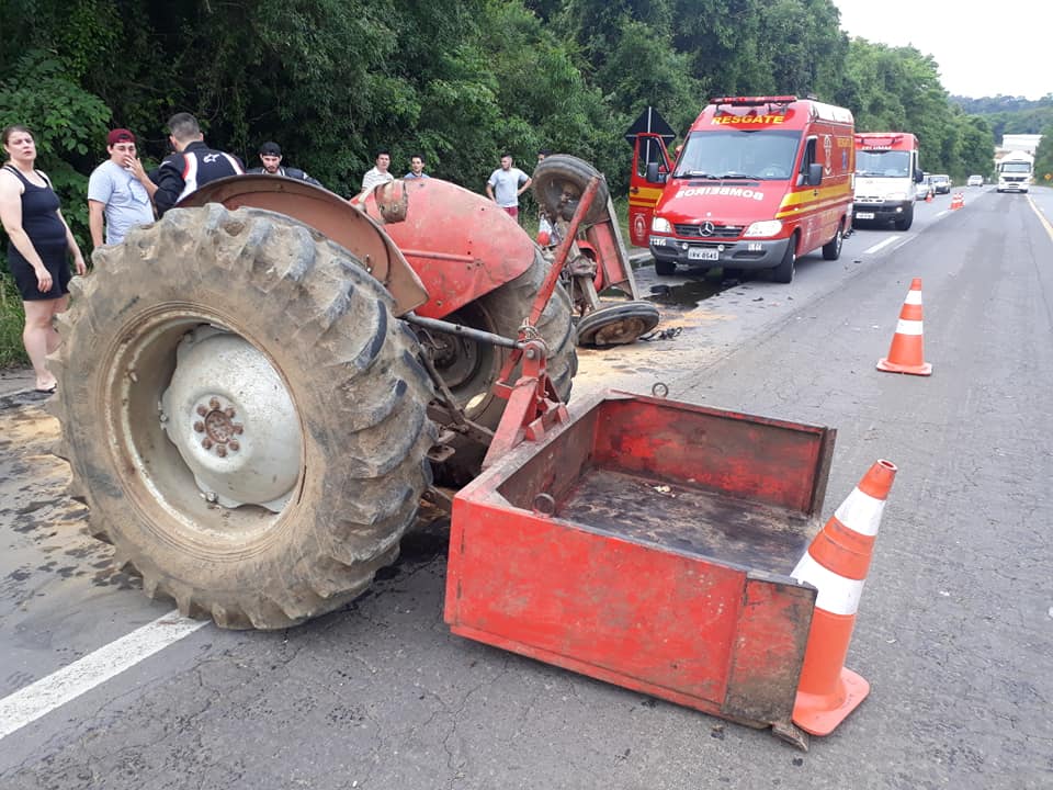 Ir para  <p><big>Um motociclista de 25 anos, morreu ap&oacute;s se envolver em um acidente de tr&acirc;nsito na tarde deste s&aacute;bado, 30, na RSC-453, em Garibaldi. O fato ocorreu por volta das 16h30min, na altura dos...