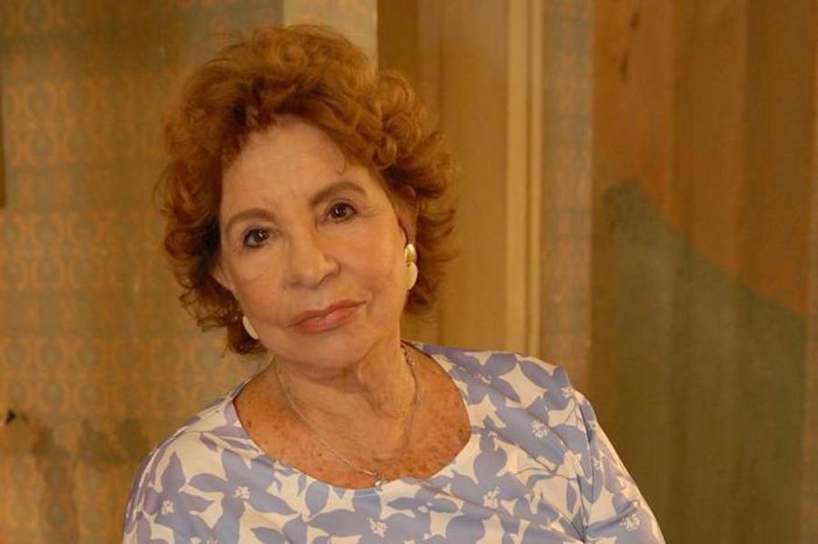 Ir para  <p><big>Morreu, na madrugada desta quinta-feira (7), aos 90 anos, a atriz e radialista Daisy L&uacute;cidi. A artista estava internada no Hospital S&atilde;o Lucas, no Rio de Janeiro, desde o dia 25 de abril, ap&oacute;s...