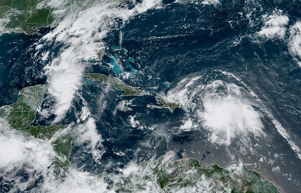 Ir para  <p>A tempestade tropical Laura entrou no domingo em Cuba com chuvas intensas, depois de provocar 12 mortes no Haiti e na Rep&uacute;blica Dominicana, e prossegue o risco de que se transforme em furac&atilde;o no caminho para os...
