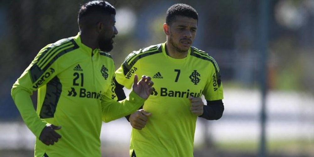 Ir para  <p><big>O momento &eacute; ruim. O Inter perdeu seus &uacute;ltimos dois jogos, ambos por 2 a 1 e de virada, complicou a sua vida na Libertadores da Am&eacute;rica e afastou-se do t&iacute;tulo ga&uacute;cho. Viveu...