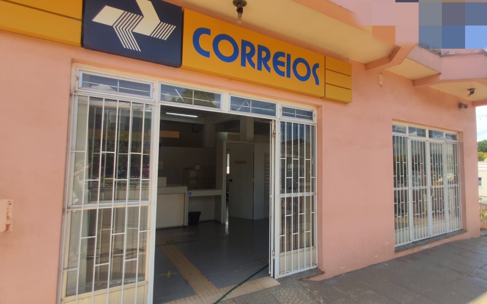 Ir para  <p><big>A respons&aacute;vel pela ag&ecirc;ncia dos Correios de Viadutos, Evandra Schneider, comunica que algumas contas urbanas do munic&iacute;pio de Viadutos devem ser retiradas&nbsp;&nbsp;na ag&ecirc;ncia...
