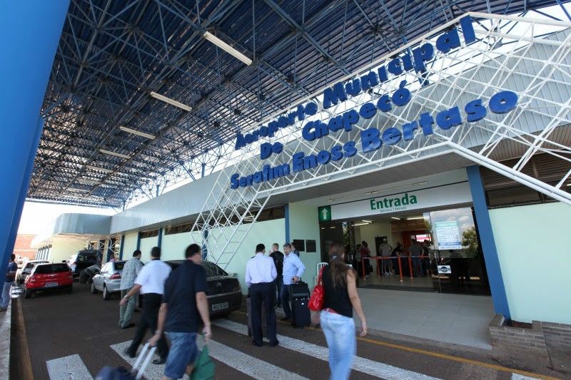 Ir para  <p>O&nbsp;<a href="https://ndmais.com.br/?s=aeroporto+de+chapec%C3%B3">Aeroporto de Chapec&oacute; Serafin Enoss Bertaso</a>&nbsp;ter&aacute; amplia&ccedil;&atilde;o de voos da companhia...