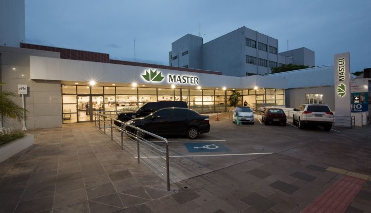 Ir para  <p>O grupo erechinense Master Supermercados est&aacute; entre as varejistas que mais vendem no Rio Grande do Sul e entre as principais do Brasil. O Master Supermercados est&aacute; 187&ordm; lugar no Brasil, subindo 12...