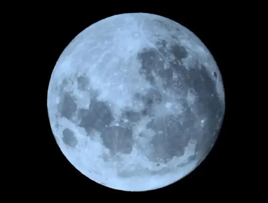 Ir para  <p><big>Agosto vai terminar com uma rara oportunidade para os amantes da lua: uma<strong>&nbsp;Superlua azul</strong>.&nbsp;Nesta quarta-feira, 30 de agosto, ocorrer&aacute; a segunda e &uacute;ltima...