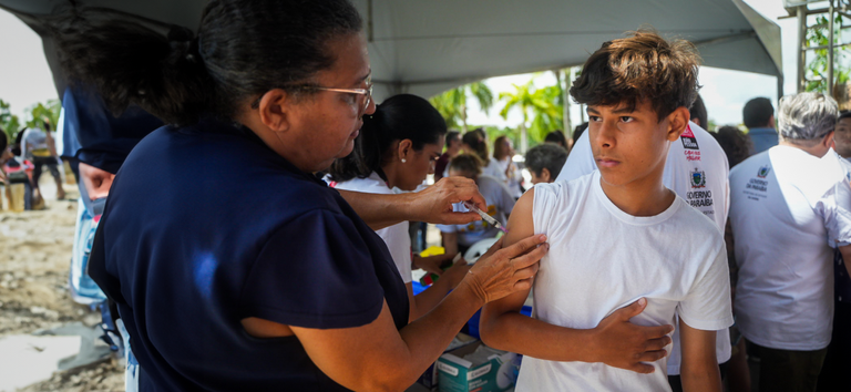 Ir para  <p><big>A taxa de infec&ccedil;&atilde;o pelo HPV (papiloma v&iacute;rus humano) na genital atinge 54,4% das mulheres que j&aacute; iniciaram a vida sexual e 41,6% dos homens. Os resultados s&atilde;o da pesquisa...