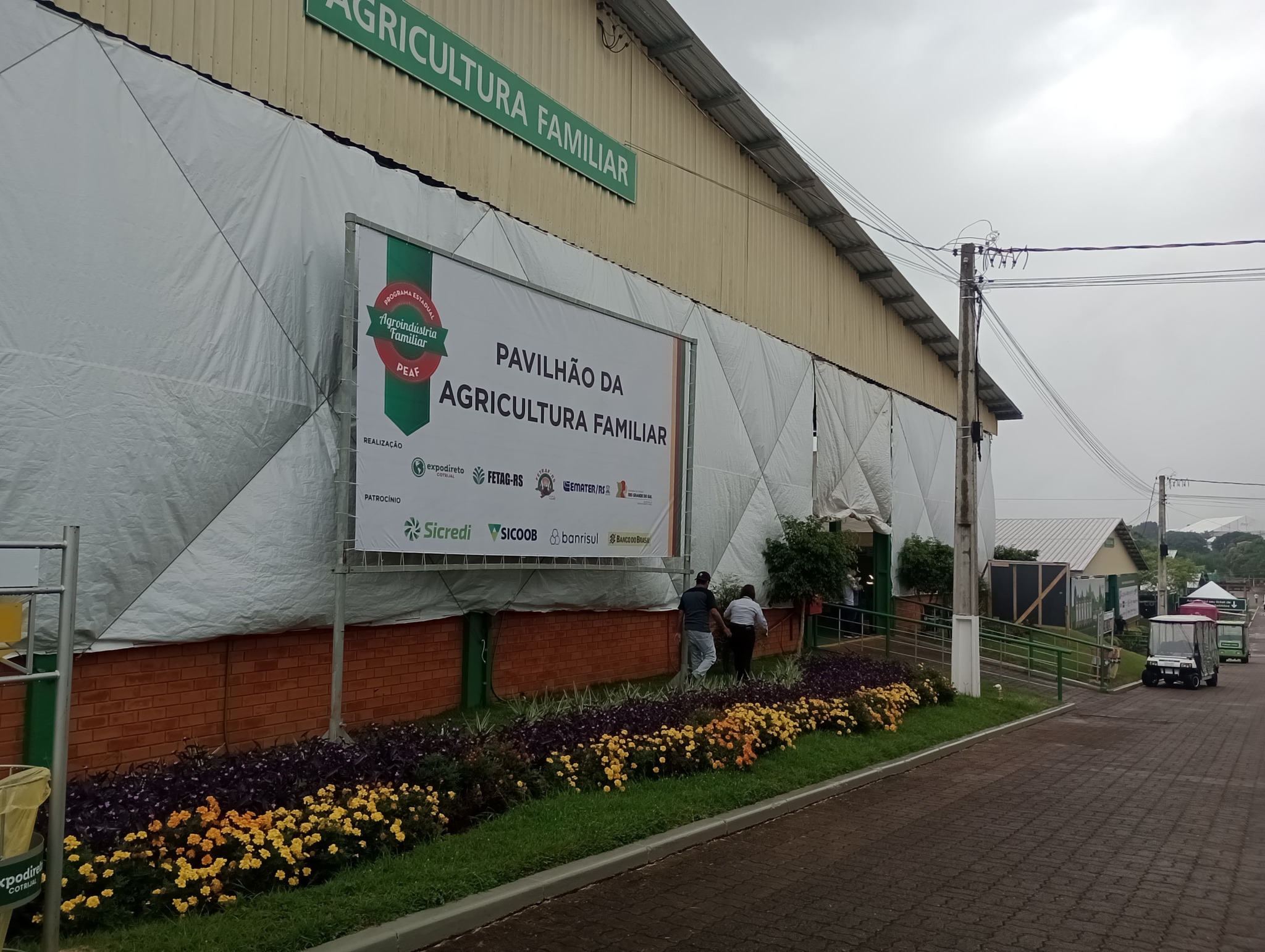 Ir para  <p>&nbsp;</p>

<p><big>A Cooperfam&iacute;lia est&aacute; representando as agroind&uacute;strias do Alto Uruguai na 24&ordf; Expodireto Cotrijal em N&atilde;o-Me-Toque. O Pavilh&atilde;o da...