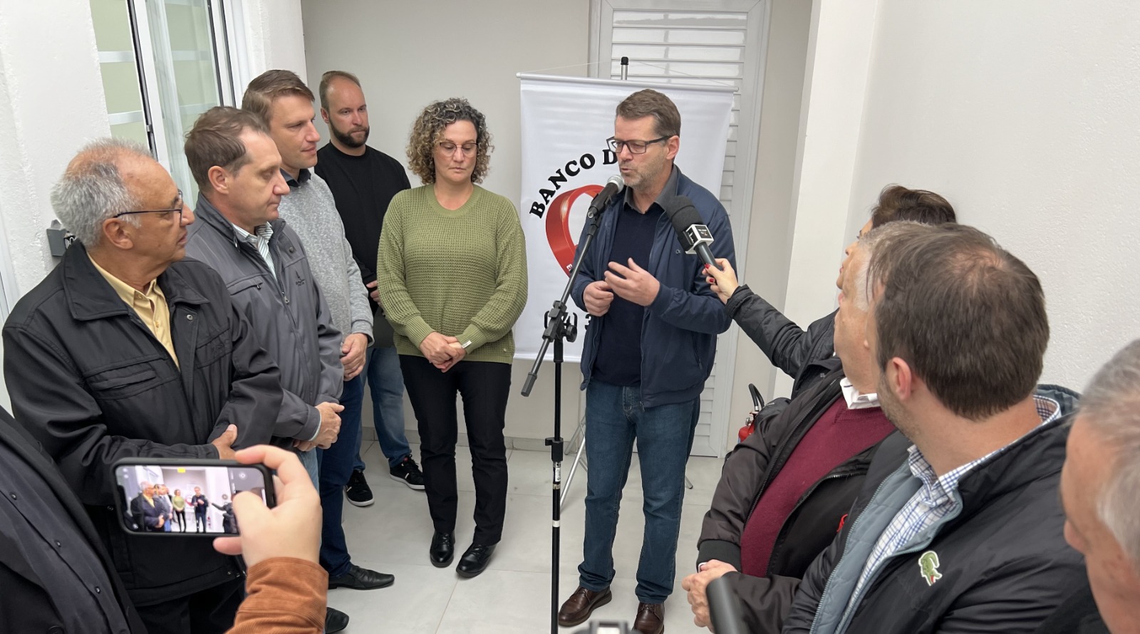 Ir para  <p>Afirma&ccedil;&atilde;o &eacute; do presidente da AMAU e prefeito de Gaurama, Leandro Puton, durante a inaugura&ccedil;&atilde;o da nova sede do Banco de Sangue do Alto Uruguai</p>

<p>Na...
