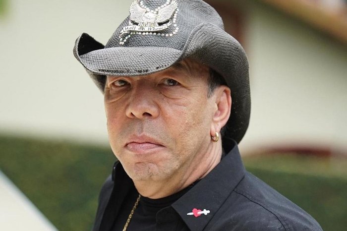 Ir para  <p><big>Morreu, na noite desta quarta-feira (19), aos 67 anos, o&nbsp;<strong>cantor Chrystian</strong>, que fez parte da dupla Chrystian e Ralf. Durante o dia,&nbsp;<a...