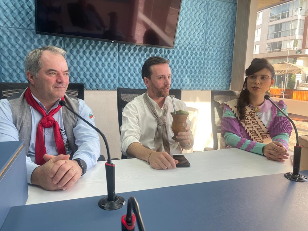 Ir para  <p><big>A 19&ordf; Regi&atilde;o Tradicionalista est&aacute; finalizando a organiza&ccedil;&atilde;o da 1&ordf; Inter-Regional do Encontro de Artes e Tradi&ccedil;&atilde;o Ga&uacute;cha (Enart),...