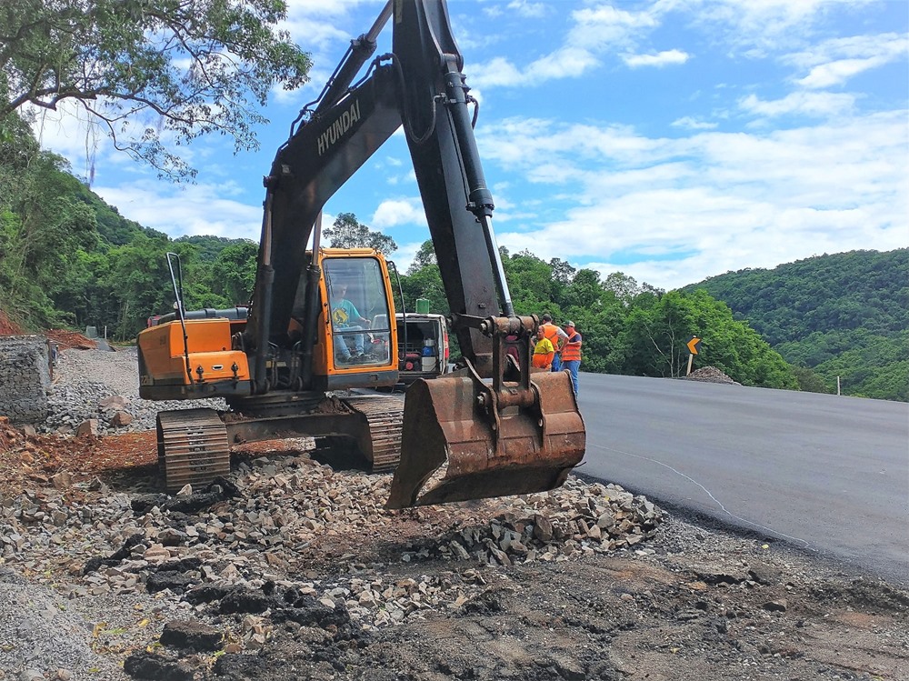 Ir para  <p><big>Os usu&aacute;rios devem estar atentos para a opera&ccedil;&atilde;o de obras e interven&ccedil;&otilde;es em dez estradas do Rio Grande do Sul nesta semana, alerta a Empresa Ga&uacute;cha de Rodovias...