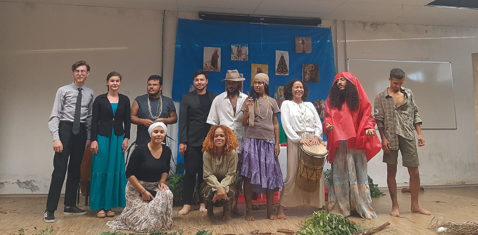 Ir para  <p>ERECHIM/RS - Dois projetos culturais da Universidade Federal da Fronteira Sul (UFFS) Campus Erechim foram contemplados com recursos de um edital da Rede Municipal de Pontos e Pont&otilde;es de Cultura de Erechim &ndash;...